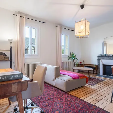 Artem - Centre - Universite דירה